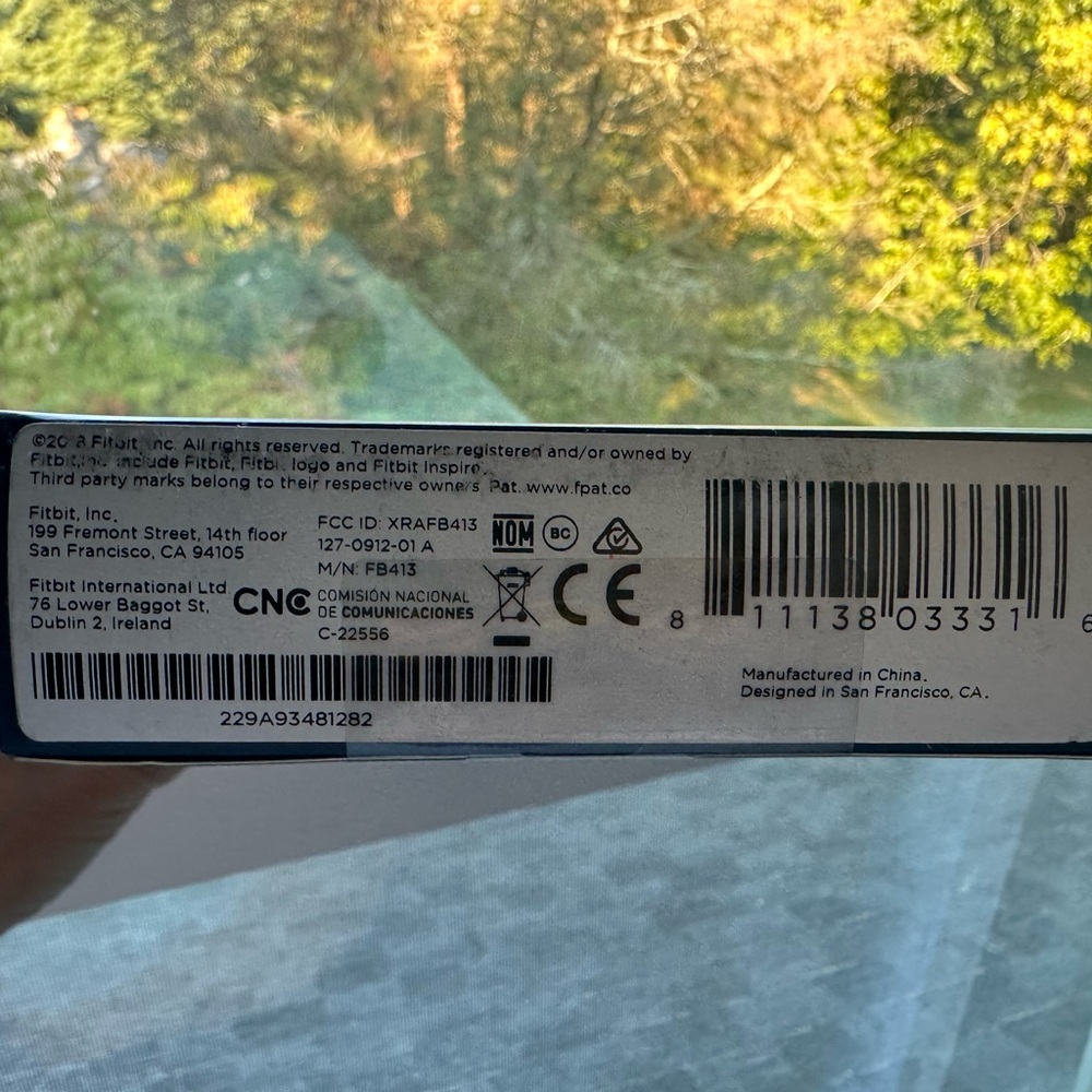 NWT Fitbit Inspire HR Fitness Tracker - Black and Purple - Picture 4 of 4